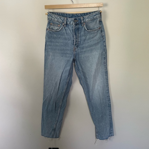 H&M Jeans - Picture 1 of 3